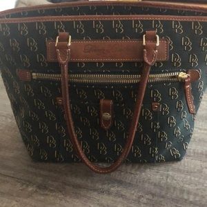 Dooney & Bourke Tote